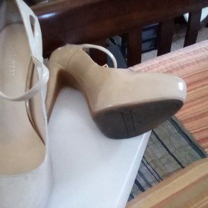 6.5 Beige pumps. Nine west, worn once 💞